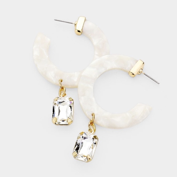 White Round Acrylic Crystal Dangling Earrings - Picture 2 of 3